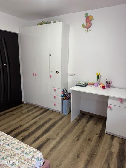 Apartament cu 3 camere decomandat în Iosia