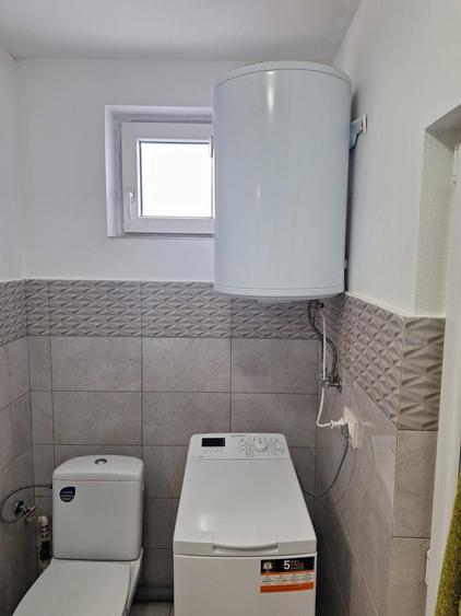 Casă cu 2 camere decomandat în Central