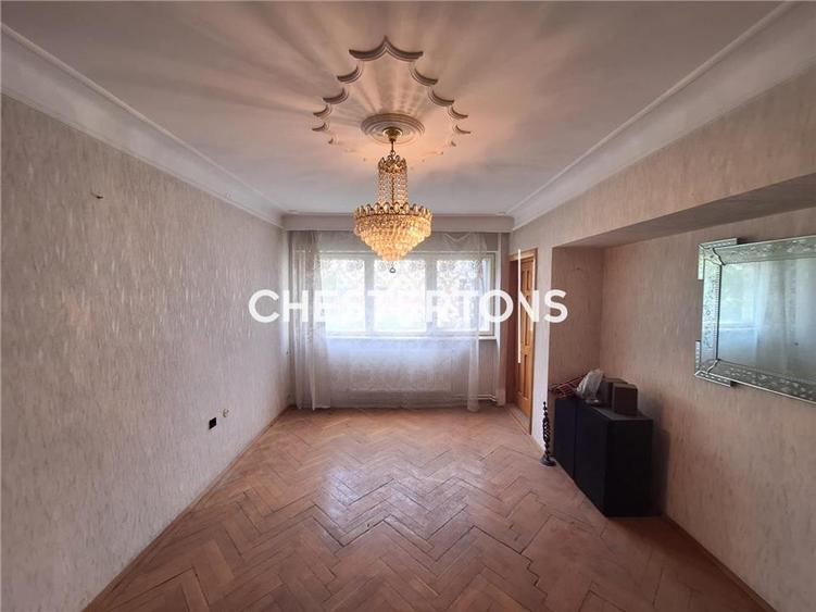 Apartament cu 3 camere decomandat în Ultracentral