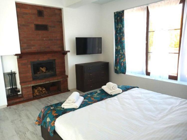 Casă individuală cu 6 camere cu Teren 1200 Mp în Prejmer
