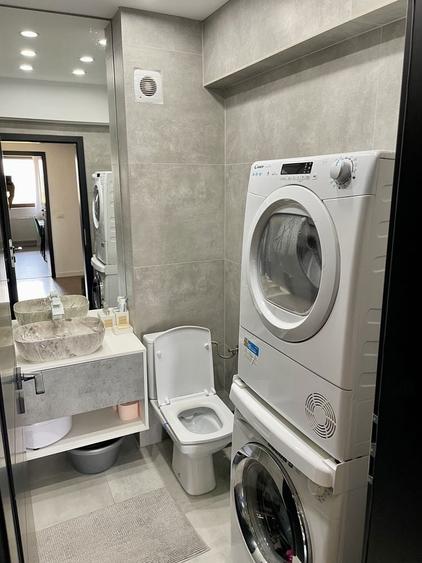 Apartament cu 3 camere decomandat în Fundeni