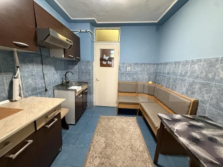 Apartament cu 2 camere decomandat, mobilat în Nicolina