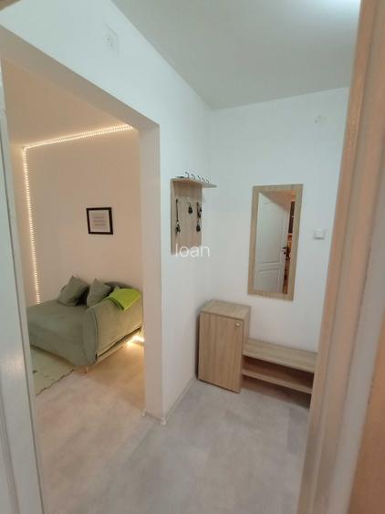 Inchiriez apartament 3 camere, renovat, centrala, Tomis Nord-Universitate, termen lung(inclusiv vara)
