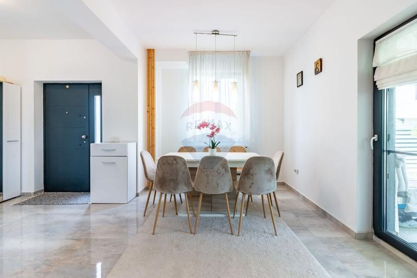 Casă individuală cu 4 camere cu Teren 320 Mp în Tunari