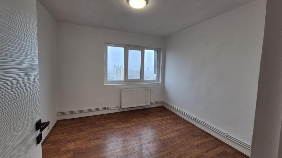 Apartament cu 3 camere in zona buna Decomandat 64 mp - 4
