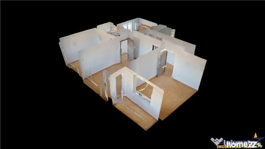 Apartament cu 3 camere semidecomandat în Vlahuță