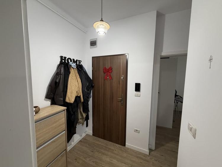 Apartament cu 2 camere decomandat, mobilat în Cetate