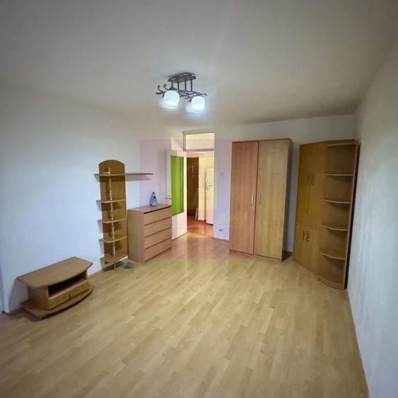 Garsonieră decomandată în Sebastian