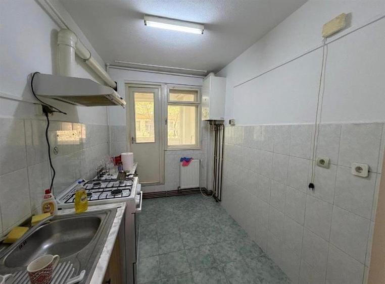 Apartament 2 Camere Decomandat Etajul 1 Tatarasi - 4