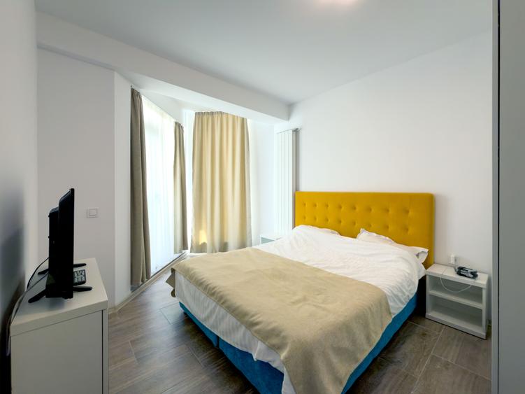 Prima linie la Plaja, apartament decomandat 2 camere , 2 balcoane - Mamaia Nord - 10