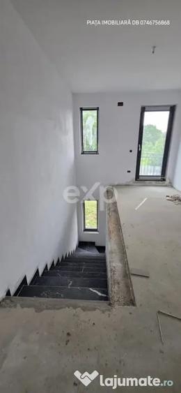 Casă cu 4 camere cu Teren 250 Mp în Matraca