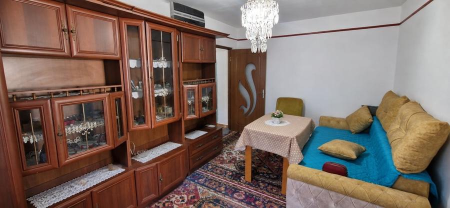 Apartament 3 camere, 65 mp, etaj 2, centrală proprie, Bals - 1