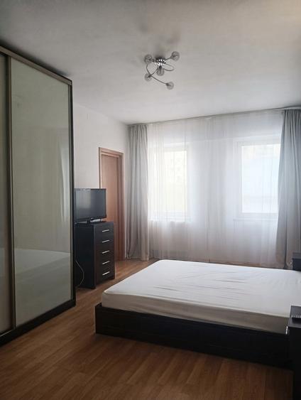 Apartament cu 3 camere în P-ța Unirii