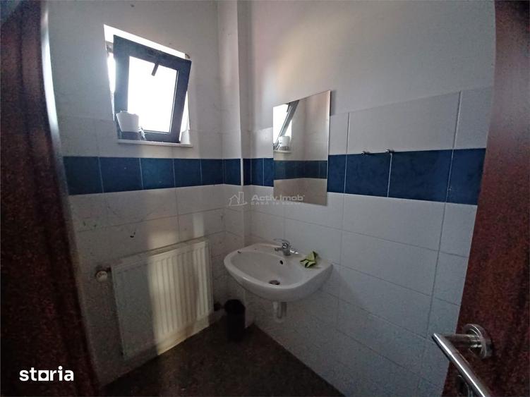 Spațiu comercial, de 270 mp, în Balotești