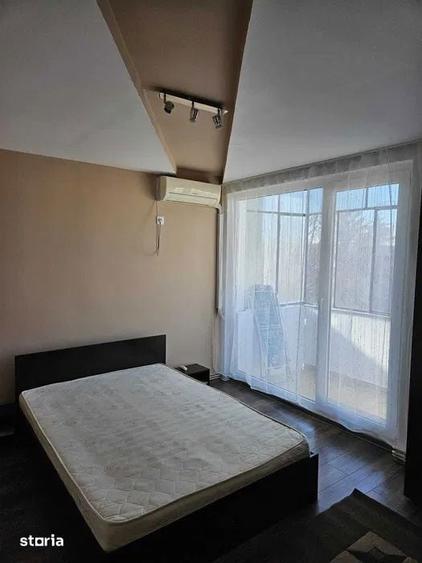 Apartament cu 2 camere decomandat în Cornișa