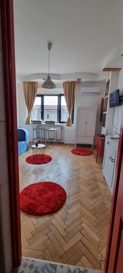 Garsonieră nedecomandată în Universitate
