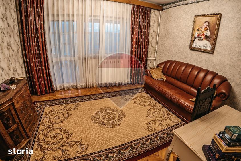 DE VANZARE Casa-muzeu in Razvad | Re?edin?a unica, 391 mp - 18