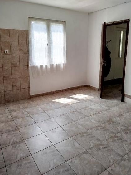 Casă individuală cu 4 camere cu Teren 2481 Mp în Bărăștii de Cepturi