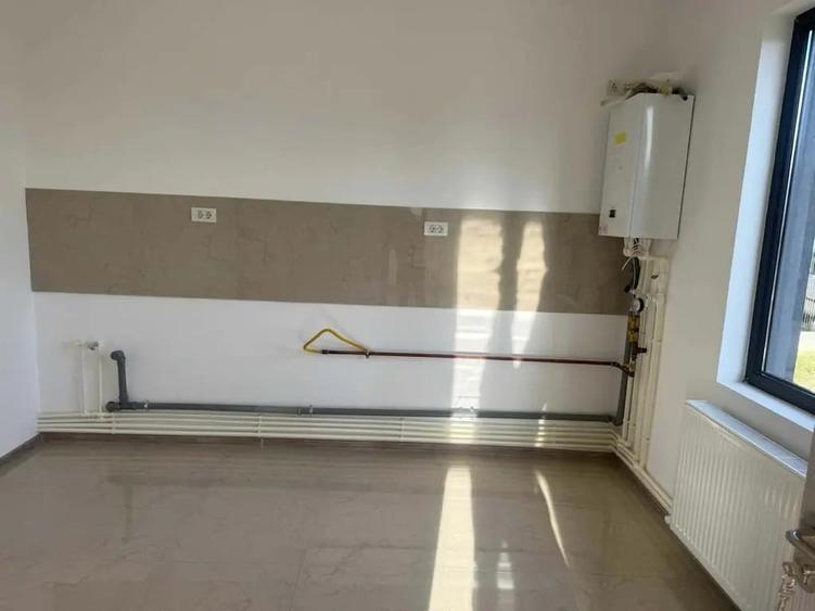 Vand Casa Noua P+1 In Localitatea Lumina - 3