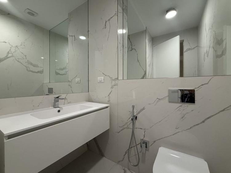 Apartament cu 4 camere decomandat în Arcul de Triumf