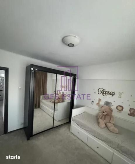 Apartament cu 3 camere semidecomandat, mobilat în Muncii