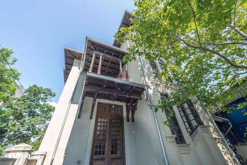 Casă cu 4 camere în Gara de Nord