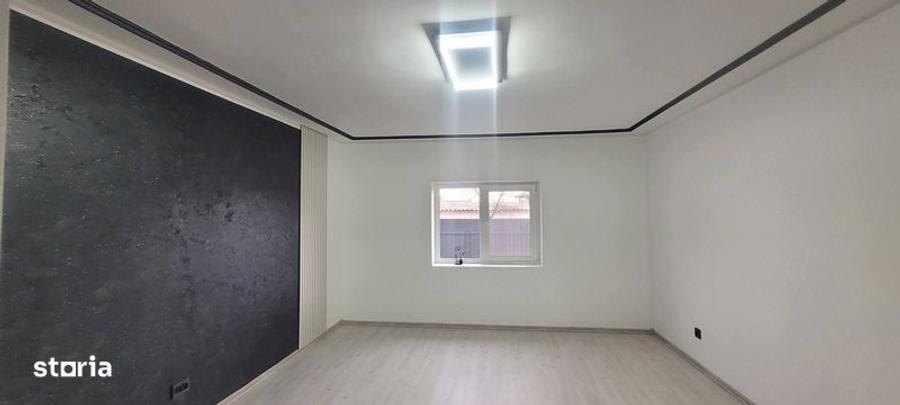 Casă cu 3 camere cu Teren 110 Mp în Central