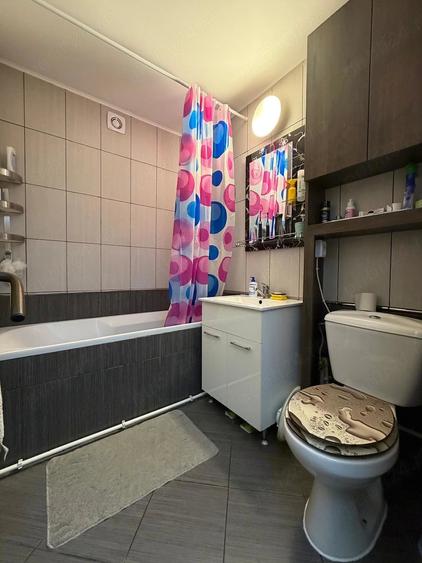 Apartament cu 2 camere semidecomandat în Țiglina 1