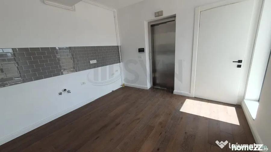 Apartament cu 2 camere decomandat în Polonă
