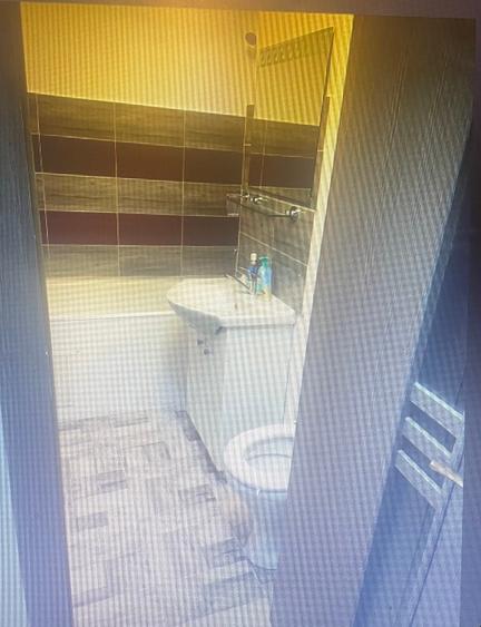 Apartament cu 2 camere semidecomandat în Tei