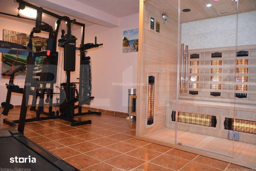 Casă cu 10 camere cu Piscina în Bran