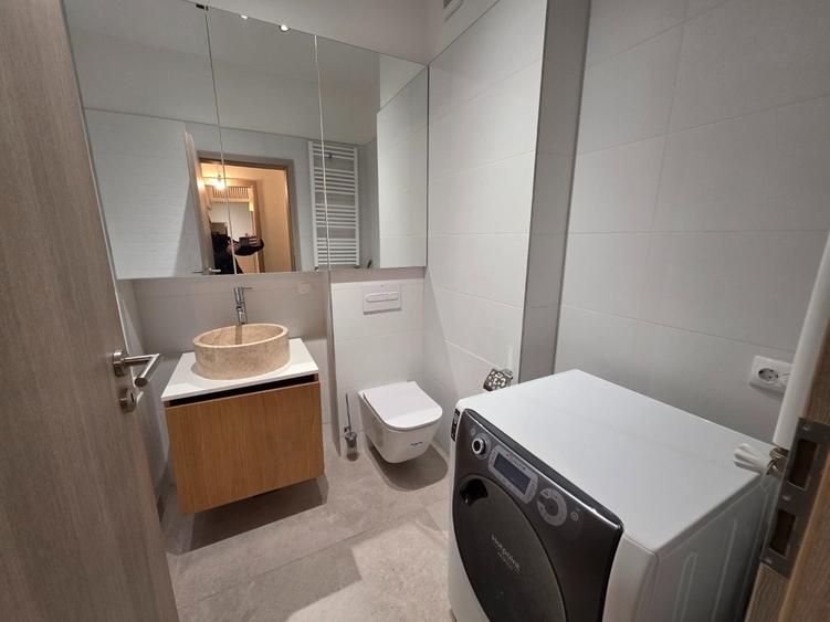 Apartament cu 2 camere decomandat, mobilat în Calea Călărașilor