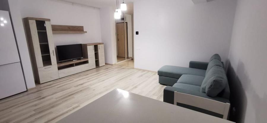 Garsonieră decomandată în Central