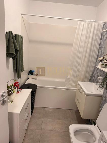 Apartament cu 2 camere decomandat în Medicină