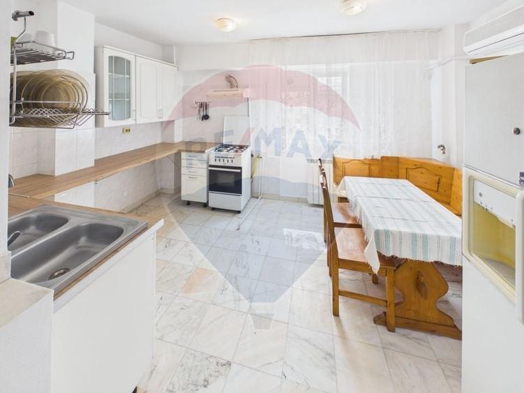 Apartament de închiriat în zona Decebal - 10