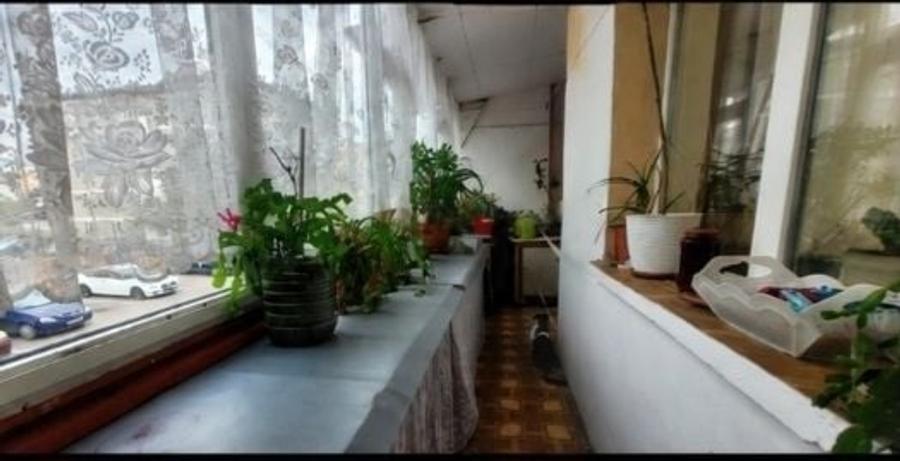 Apartament cu 4 camere semidecomandat în Nicolae Titulescu