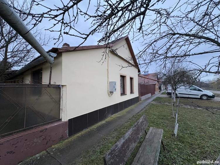 Casă cu 4 camere în Tormac