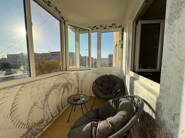 Apartament cu 3 camere decomandat în Apărătorii Patriei