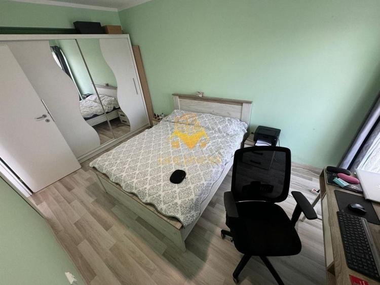 Apartament cu 3 camere semidecomandat în Central