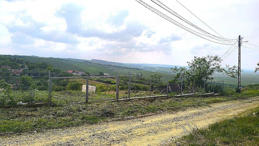 Teren de 1756 mp, în Popricani