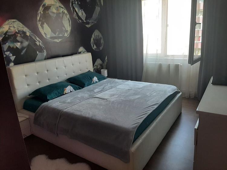 Apartament cu 2 camere decomandat în 1848