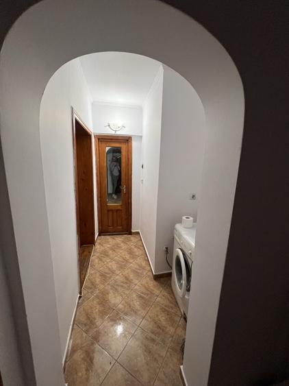 Apartament cu 2 camere decomandat în Exterior Vest