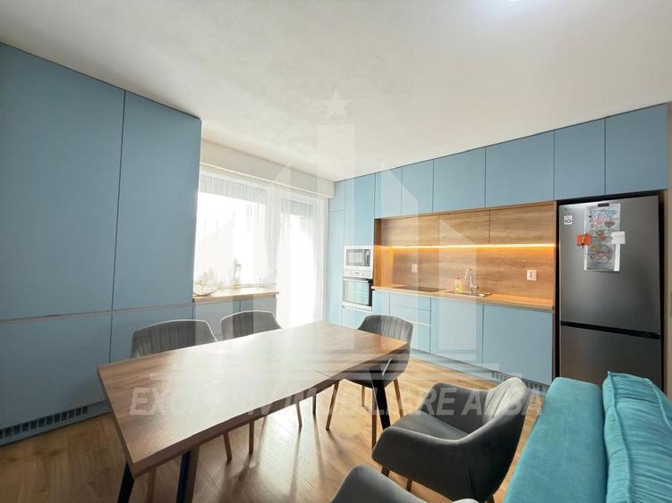Apartament cu 3 camere decomandat, mobilat în Ampoi 3