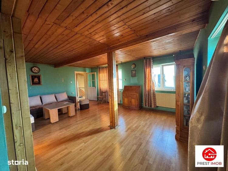 Casă cu 4 camere cu Teren 1495 Mp în Sâncraiu de Mureș