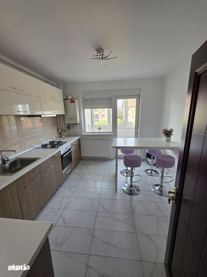 Apartament 2 camere, decomandat, Cetate, Kaufland - 3