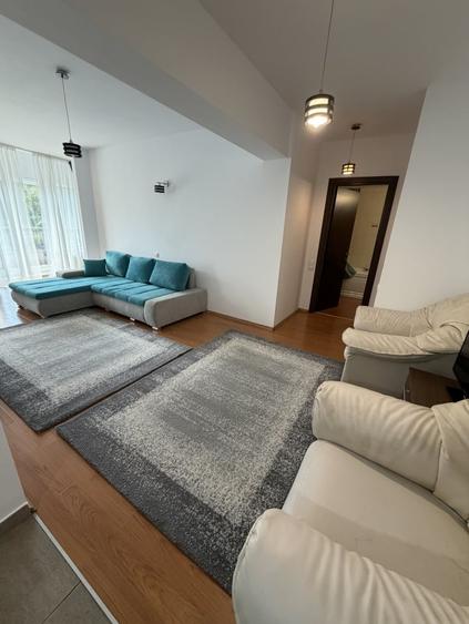 Apartament cu 2 camere semidecomandat, mobilat în Plopilor