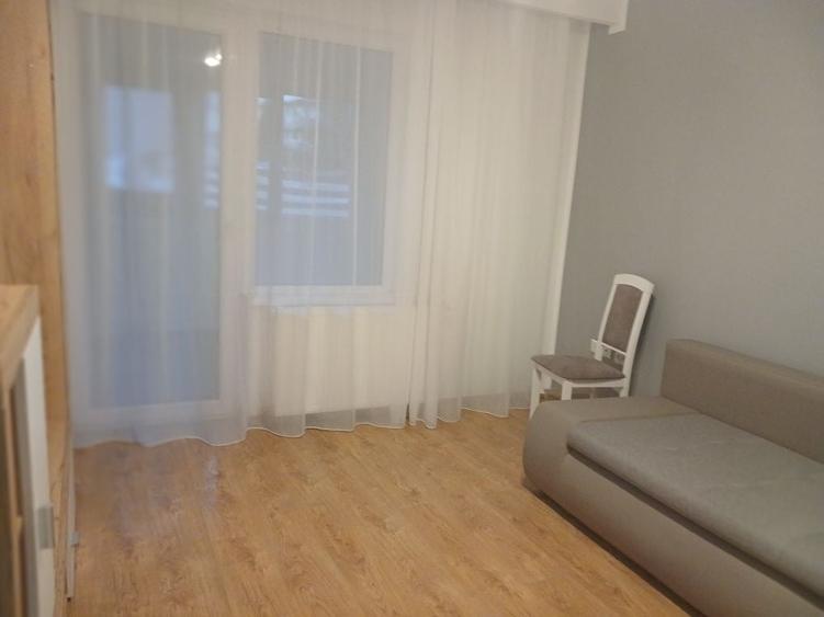 Apartament cu 2 camere decomandat în Florești