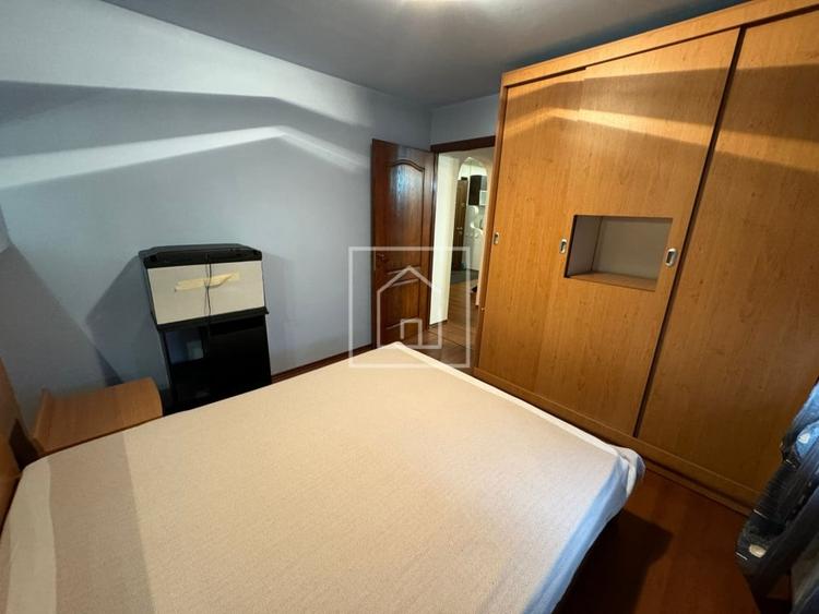 Apartament cu 3 camere decomandat, mobilat în Valea Aurie