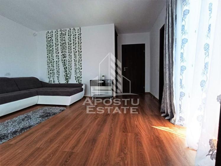 Casă cu 5 camere cu Teren 352 Mp în Moșnița Veche