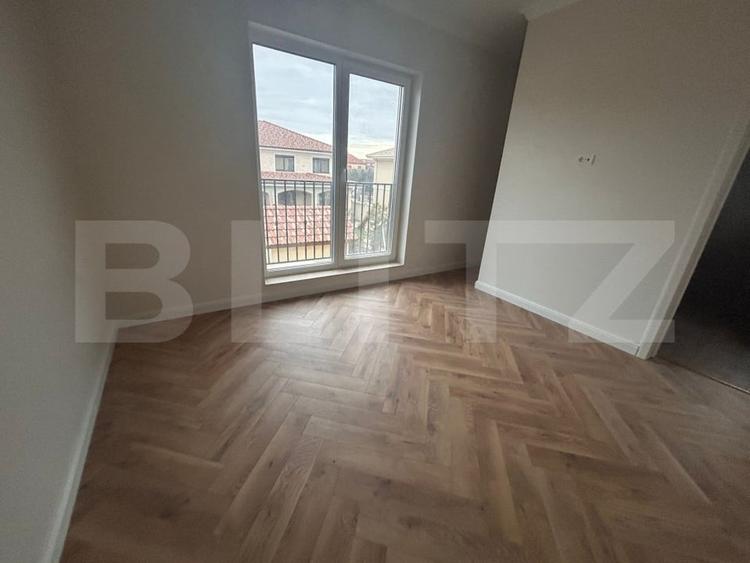 Duplex cu 4 camere cu Canalizare în Dumbrăvița